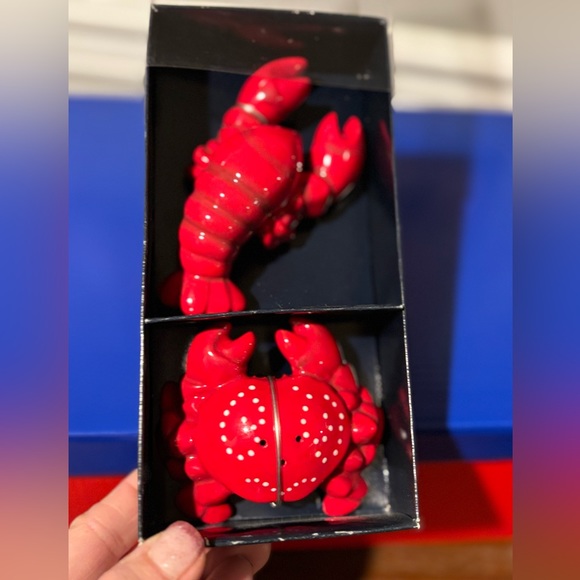 Sonoma Lobster & Crab Salt & Pepper Shaker - NWT So cute! - Picture 5 of 9